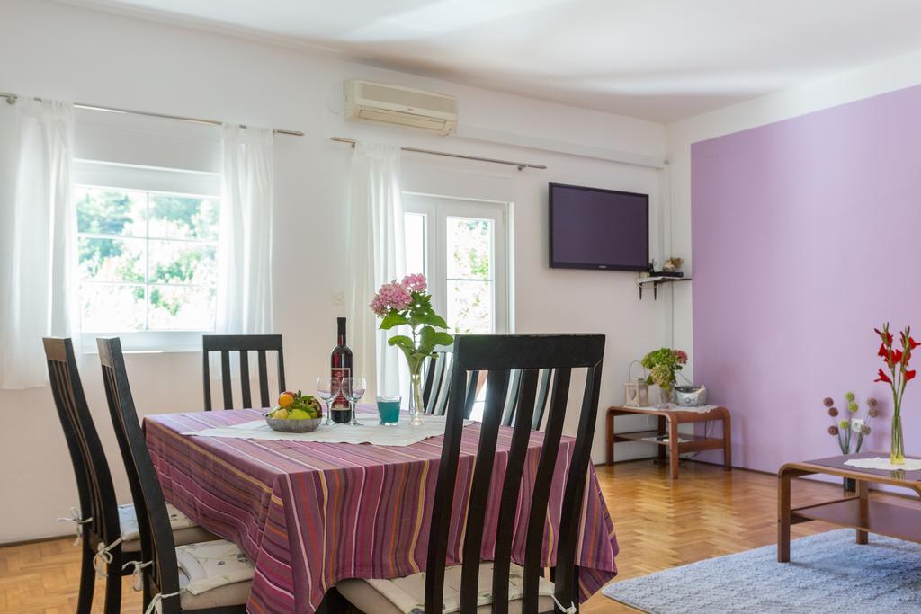 Villa Mirjana 로푸드 외부 사진